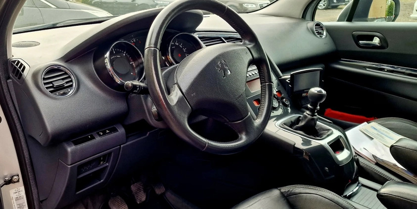 Peugeot 5008 cena 23999 przebieg: 230000, rok produkcji 2010 z Reszel małe 497
